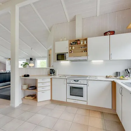 Tjakko - 700m From The Sea In Se Jutland By Interhome Holiday home Nedre Lysabild