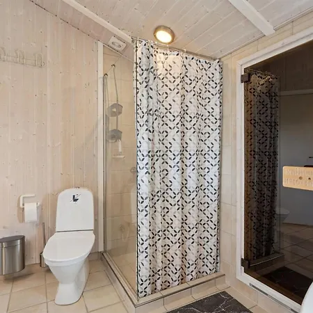 Vakantiehuis Tjakko - 900m From The Sea By Interhome