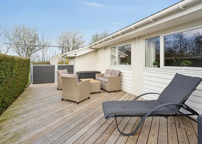 Prázdninový dům Tjakko - 900m From The Sea By Interhome