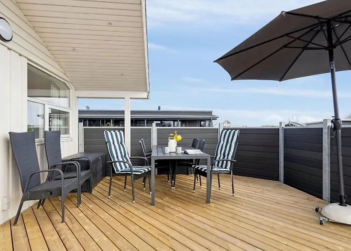 Tjakko - 900m From The Sea By Interhome Holiday home Nedre Lysabild