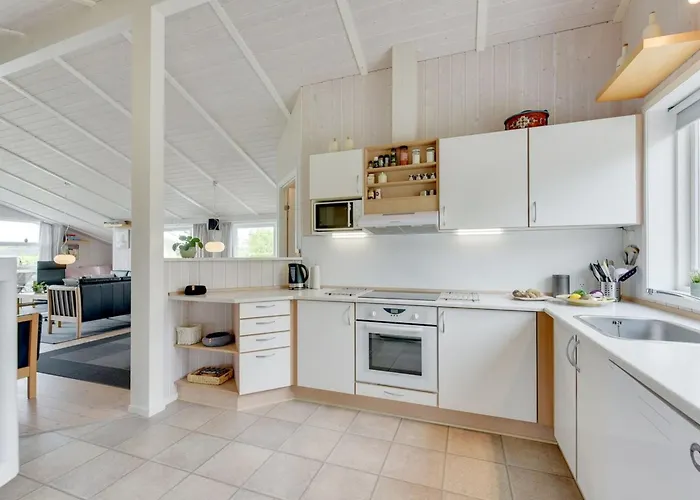 Tjakko - 900m From The Sea By Interhome Holiday home Nedre Lysabild