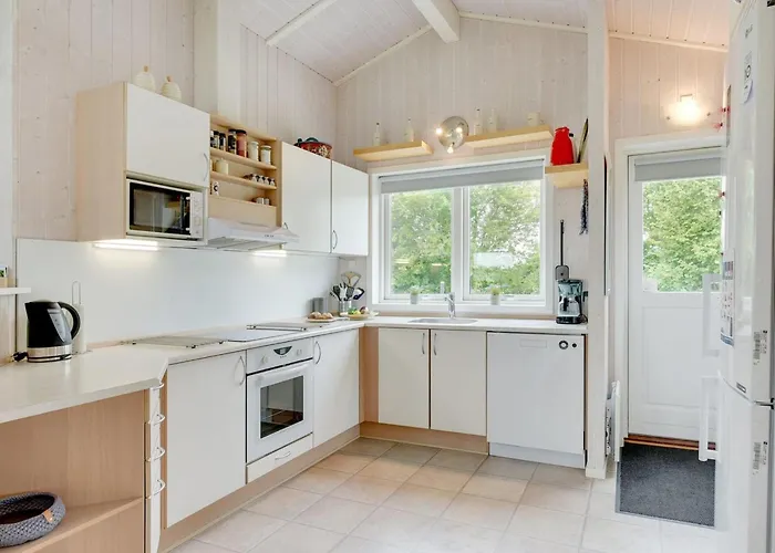 Holiday home Tjakko - 900m From The Sea By Interhome Nedre Lysabild